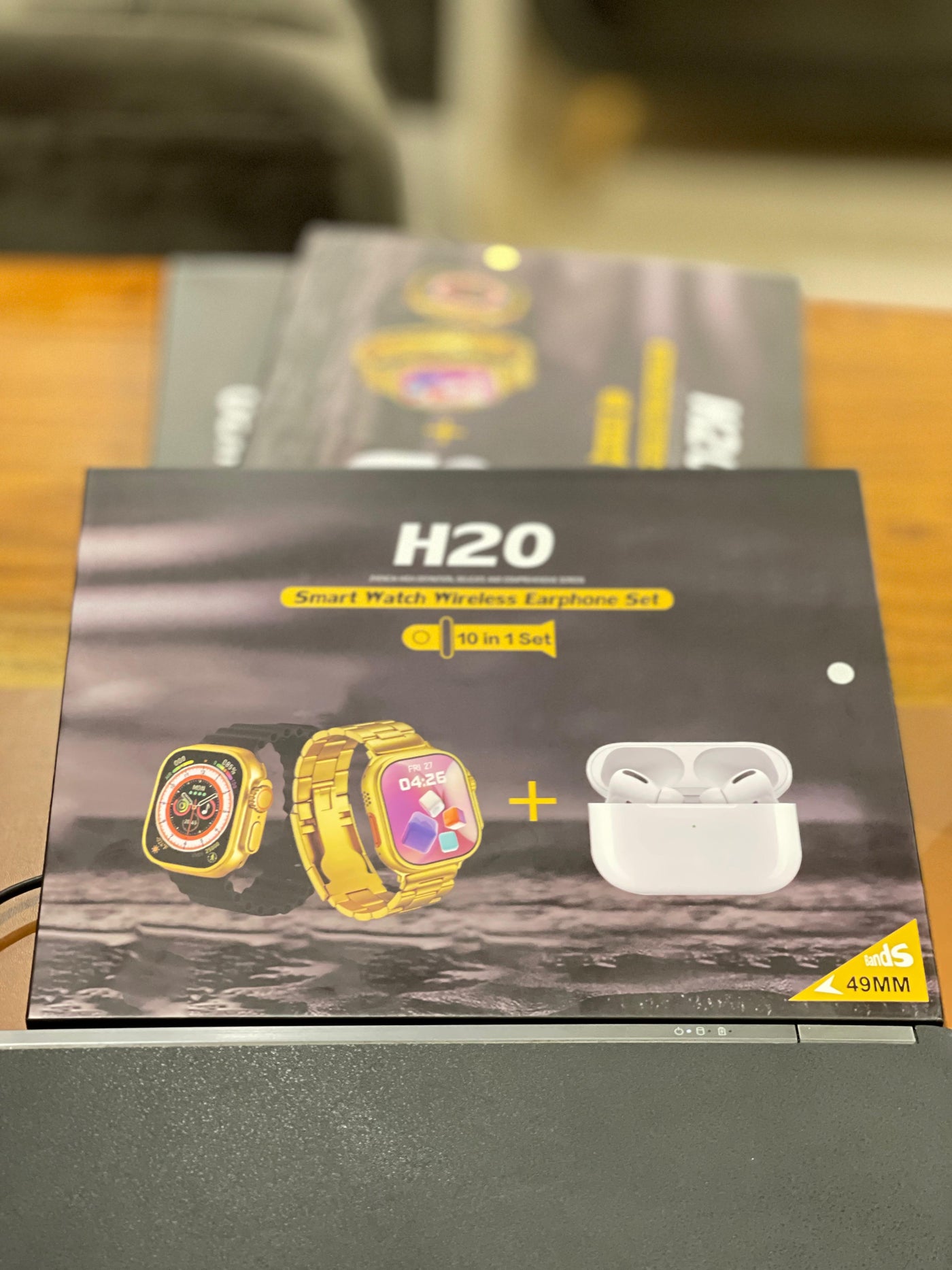 H20 Smart Watch + Free Wireless Earphone Set | 10 in 1 Set (PREMIUM QUALITY) With 1 Year Warranty